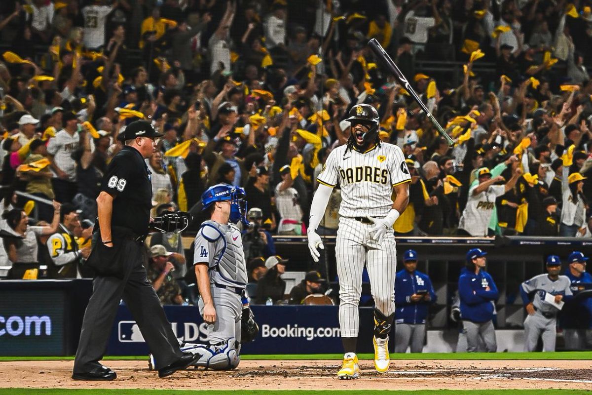 Jeremiah Estrada también tuvo una buena labor en el montículo de los Padres. El Méxicoamericano ponchó a dos en tres turnos. (Foto: X @Padres)