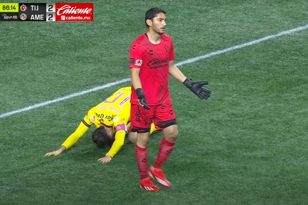 Chuy Corona se vistió de héroe en los últimos minutos del partido ante el América. (Fotos: Tomada de la transmisión)