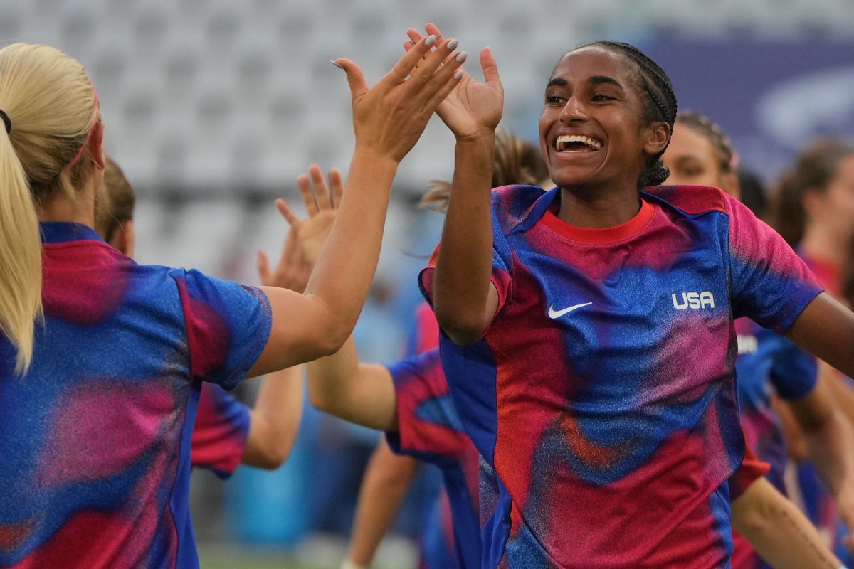 Naomi Girma ha sido una pieza importante en la defensa de los Estados Unidos en París 2024. (Fotos: X @USWNT)