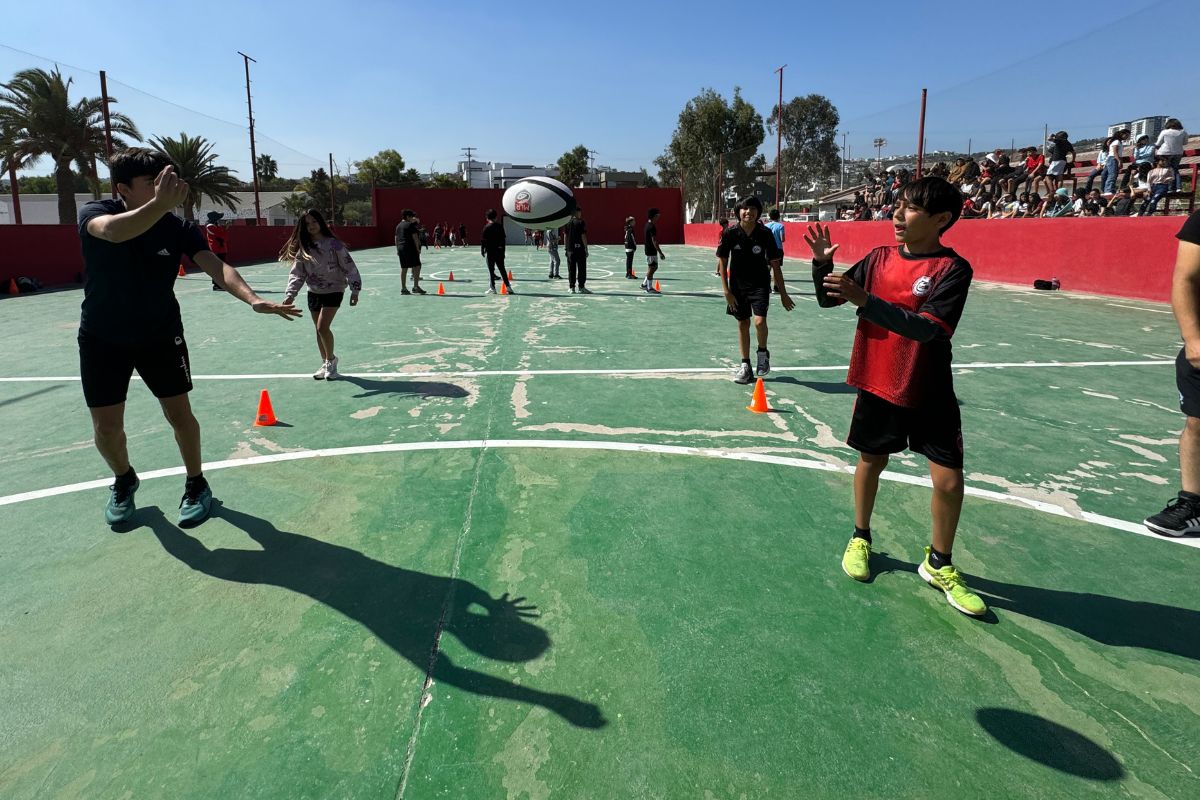 Las niñas y niños de Tijuana son introducidos al deporte del Rugby por parte de San Diego Legion Rugby. (Fotos: Cortesía SD Legion)