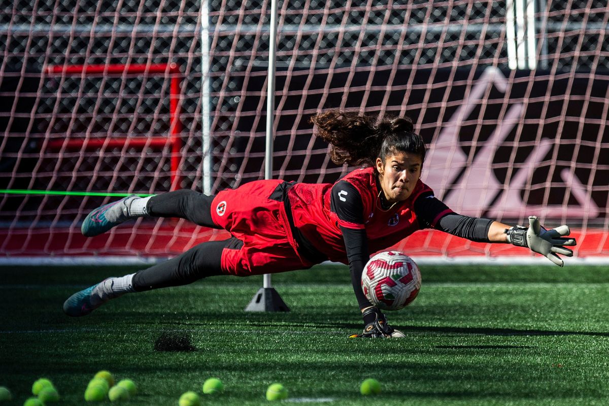 Emily Alvarado se une a Xolos Femenil. (Fotos: Cortesía Xolos)