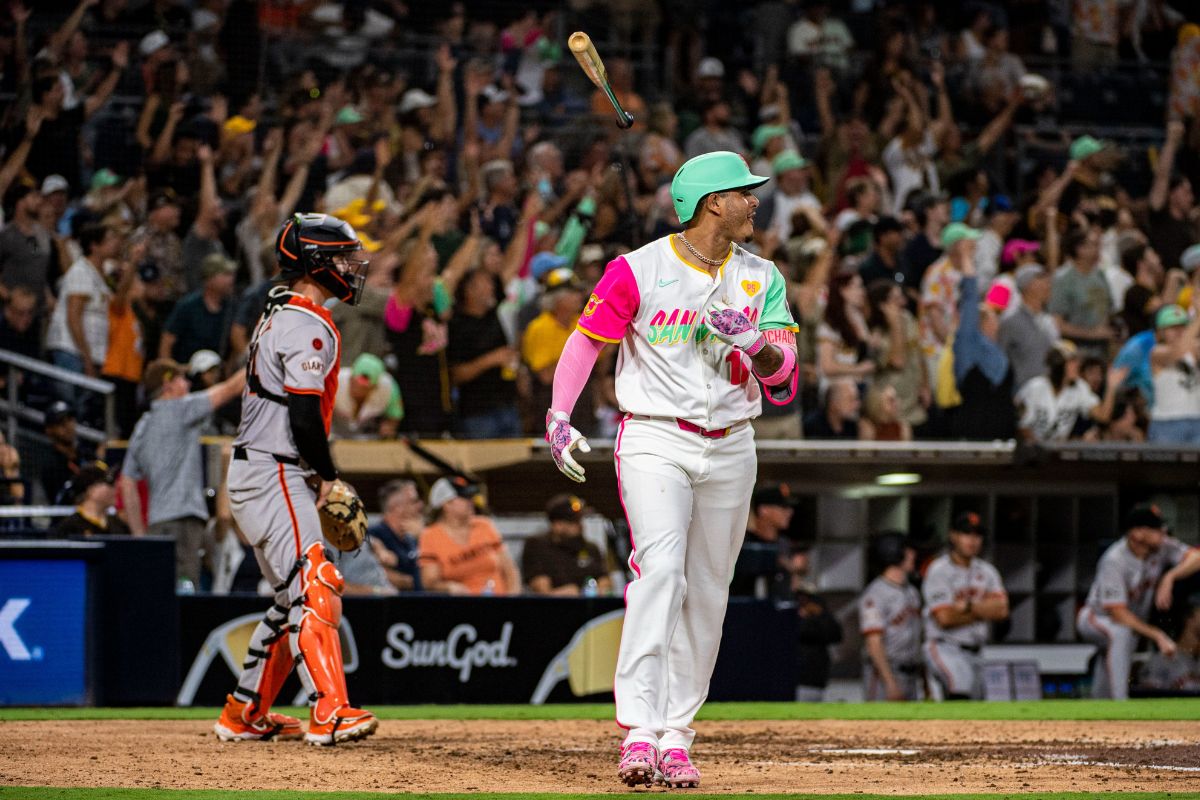 Más de 42mil aficionados presenciaron la historia que escribe Manny Machado en el Petco Park. (Foto: X @Padres)