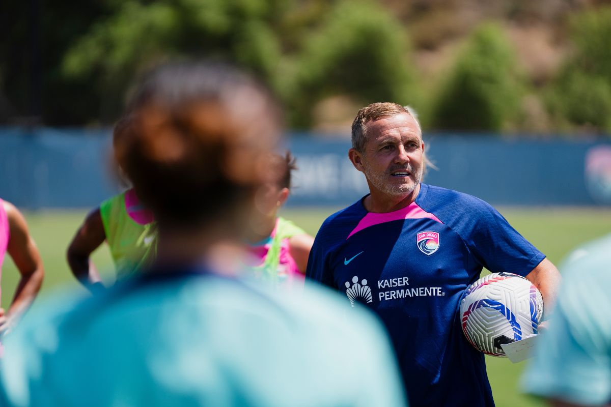 Paul Buckle es el nuevo DT de SD Wave FC. (Foto: Cortesía SD Wave FC)