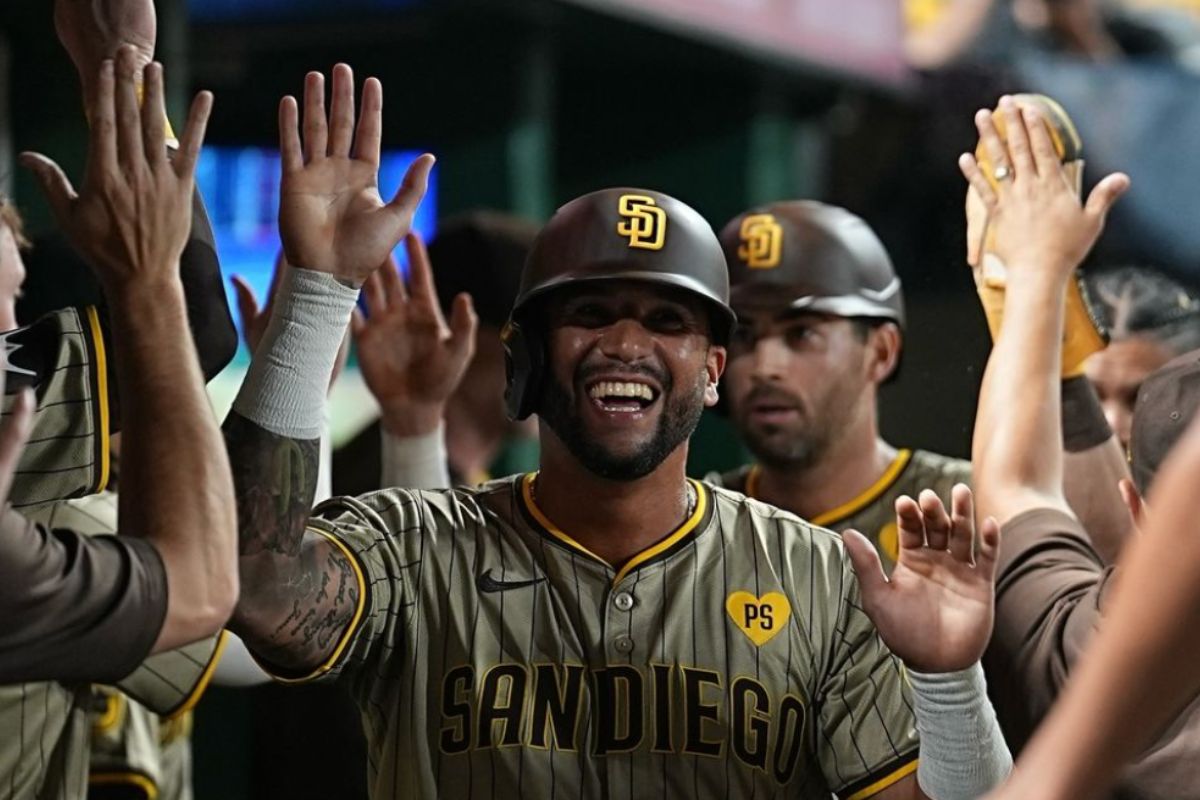 Jeremiah Estrada cerró el partido para los Padres. (Foto: X @Padres)