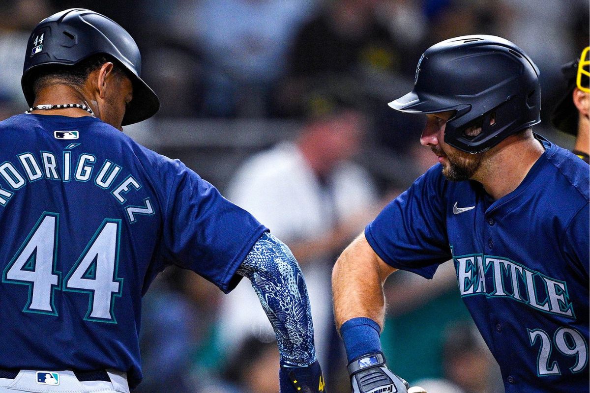 Julio Rodríguez y Cal Raleigh fueron las figuras de Seattle vs Padres. (Foto: X @Mariners)