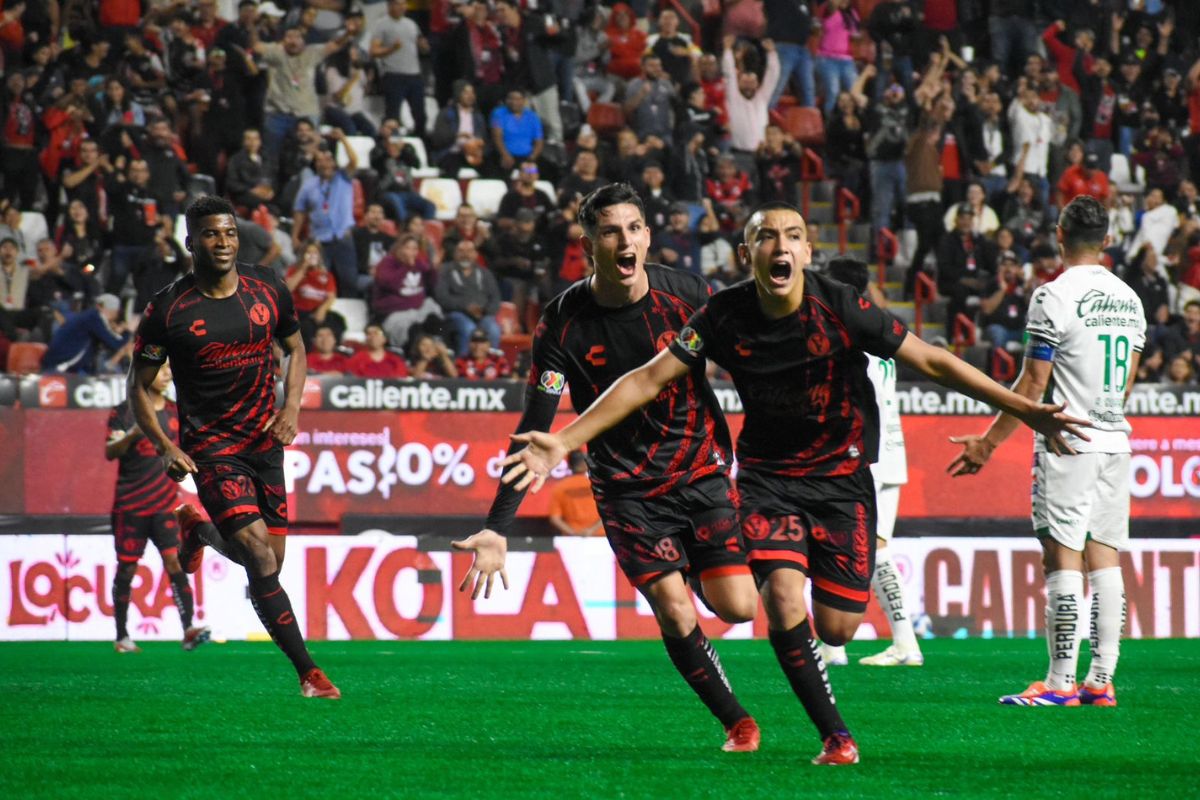 El gol de Gilberto Mora que pasará a la historia del futbol mexicano. (Fotos: Emilio Franco - Instagram @_franco.shot_)