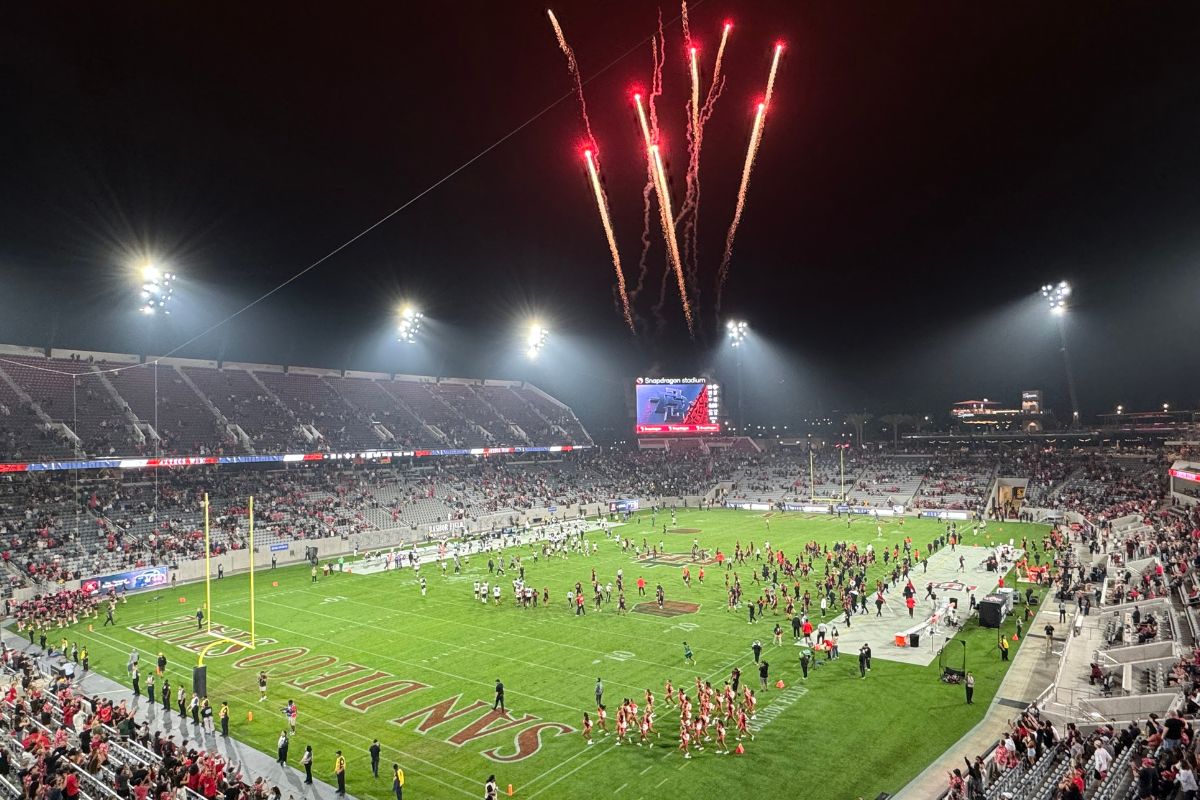 El Snapdragon Stadium celebró la victoria de los Aztecs. (Foto: SportyDeporte.com)