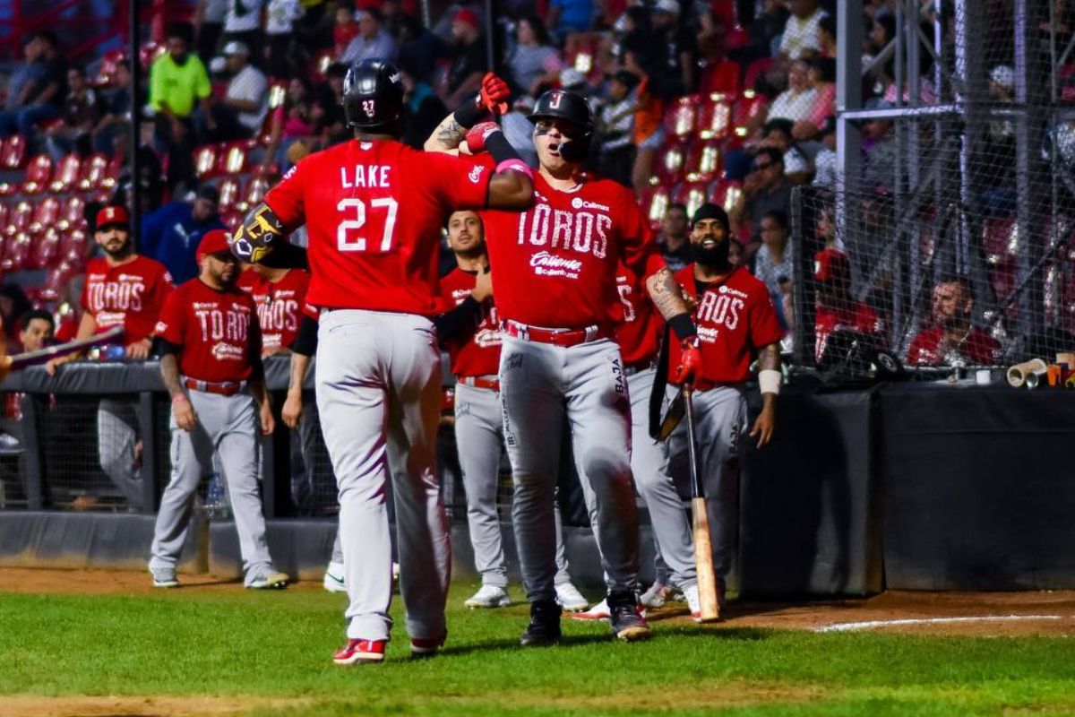 Toros celebra y se traerá la serie de Durango. (Foto: Cortesía Toros)