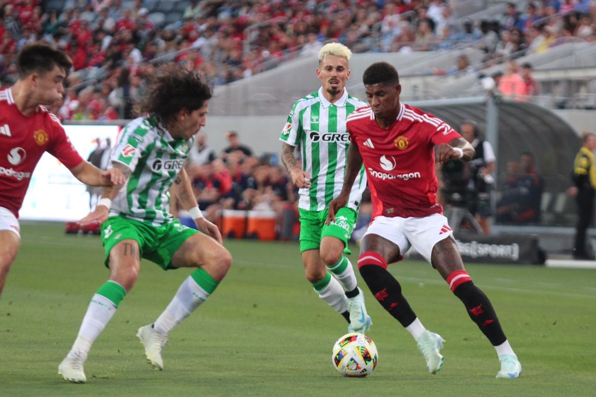 El Manchester United se presentó en San Diego con goleada sobre el Betis. (Fotos: Mauricio Figueroa - BC Entertainment)