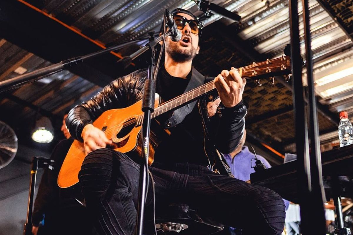 Beto Cuevas presentará su show acústico en Tijuana. (Fotos: Facebook: BetoCuevasOficial)