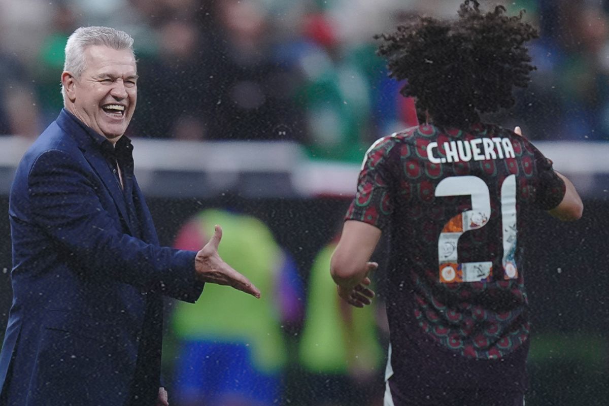 Javier Aguirre sonrió tras el triunfo de México sobre USA. (Fotos: X @miseleccionmx)