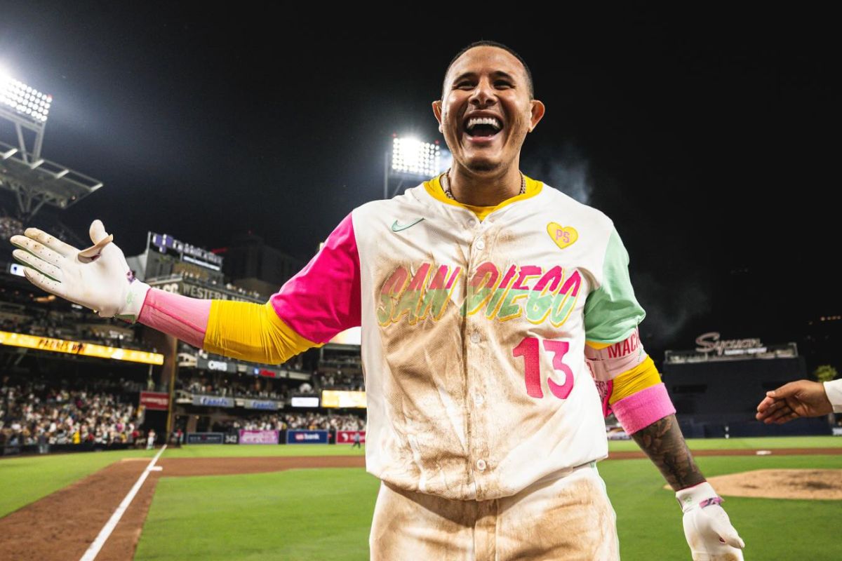 Manny Machado celebró en grande la llegada de los 32. (Fotos: Instagram @Padres)